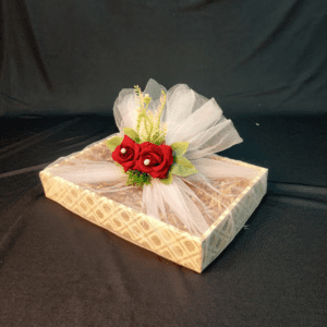 Timeless Ready to Use Premium Designer Trousseau Packing Tray with White Net and Flower Bunch